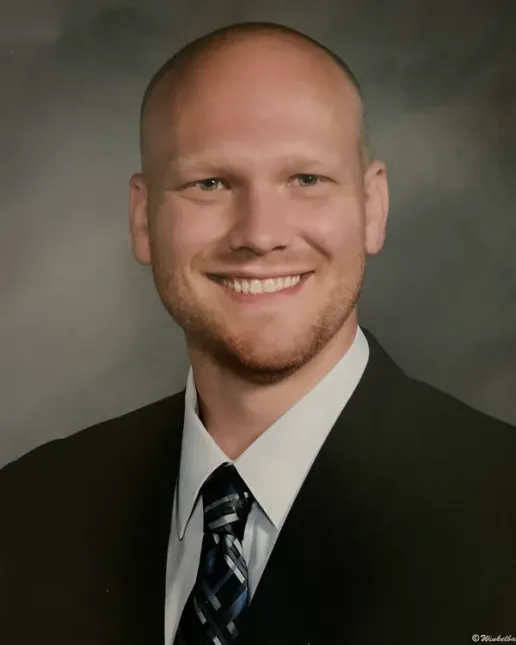 Photo of Dr. Caleb Schroeder